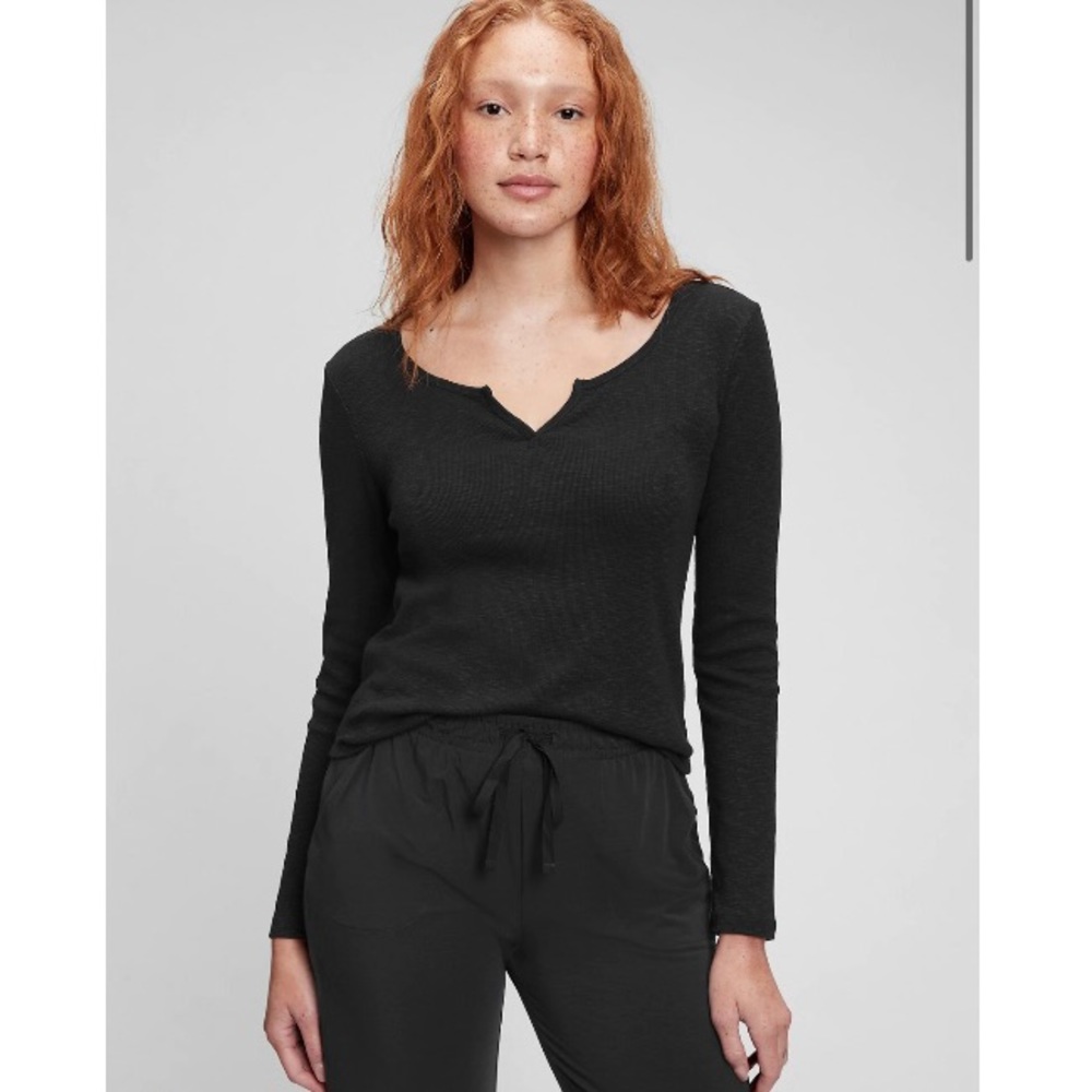 Long sleeve black shirt